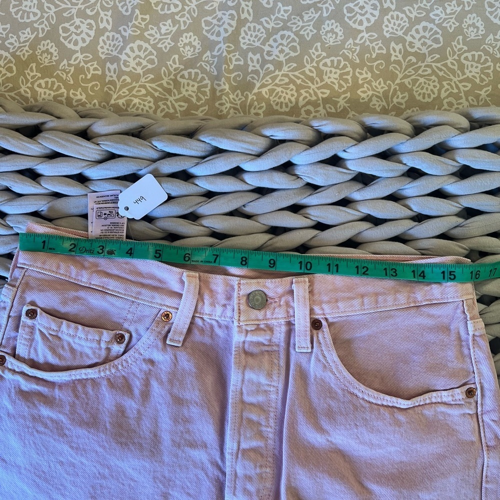 Levi’s Fresh Pink Cherry Red 501 Shorts‎ (30) - Picture 8 of 9